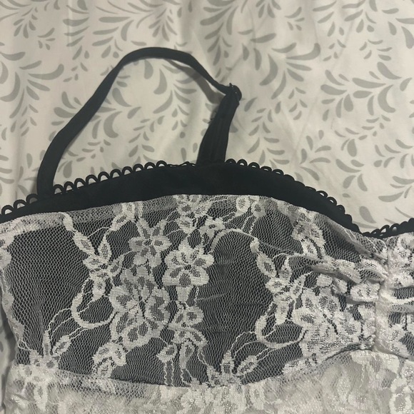 Top - Picture 2 of 2